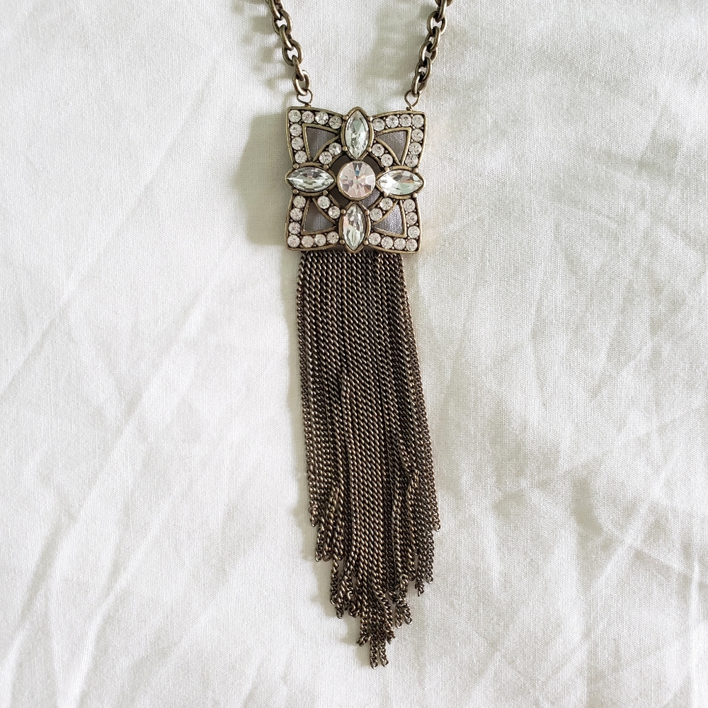 🖤 3/$15 Long faux crystal necklace